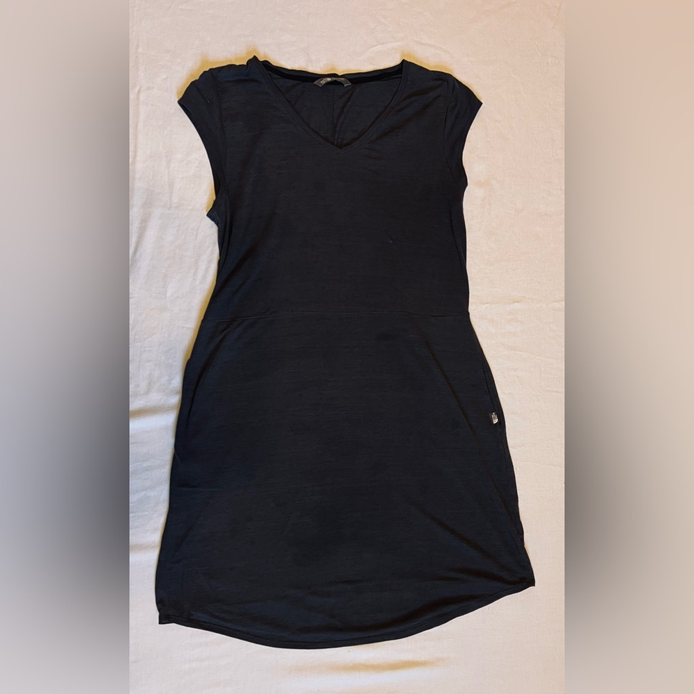 The North Face Women's Classic Gray Short Sleeve Dress